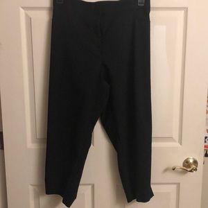 🔥 3 for $25! Black Dress Capri